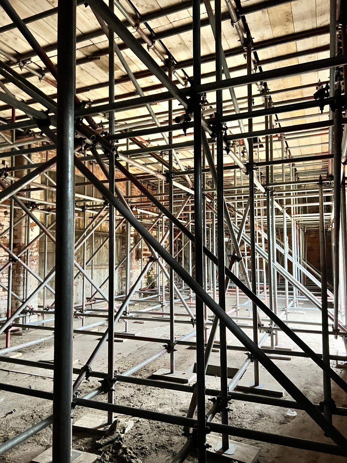 Tamworth Scaffolding: Grade II listed barn Maxstoke Warwickshire 3