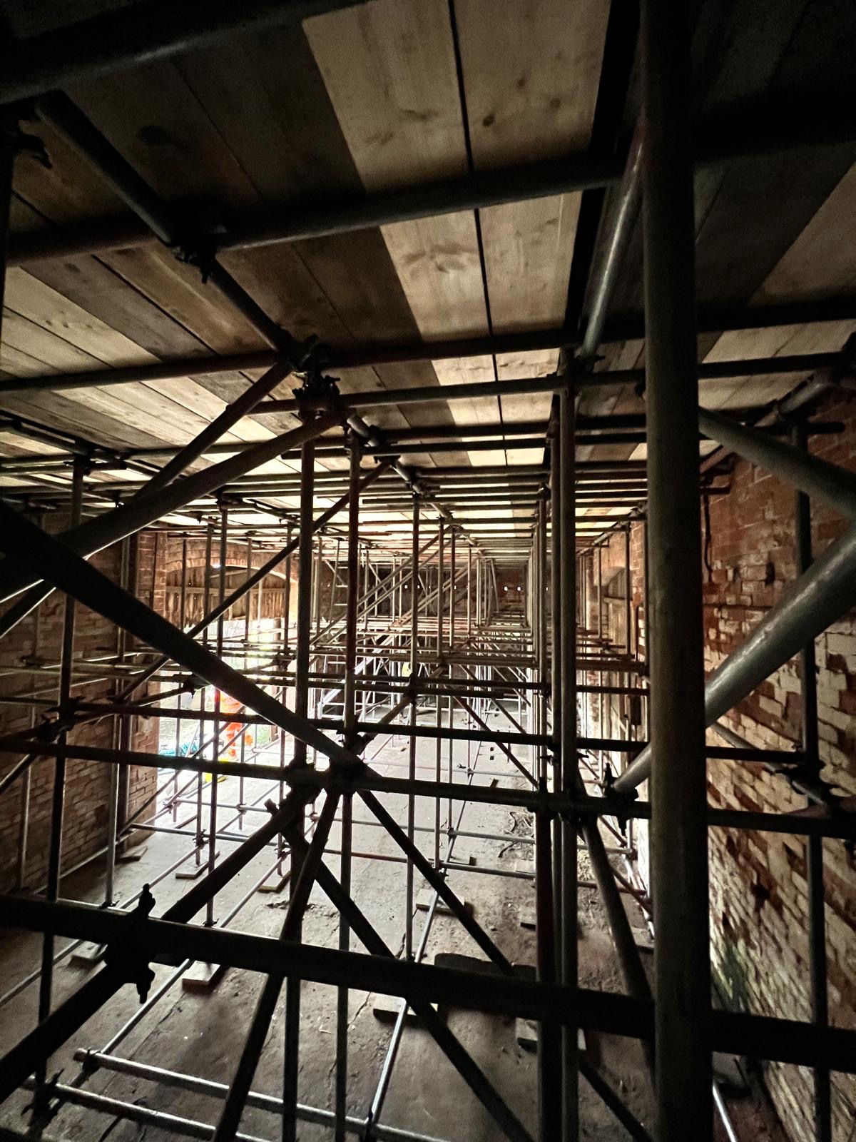 Tamworth Scaffolding: Grade II listed barn Maxstoke Warwickshire 1