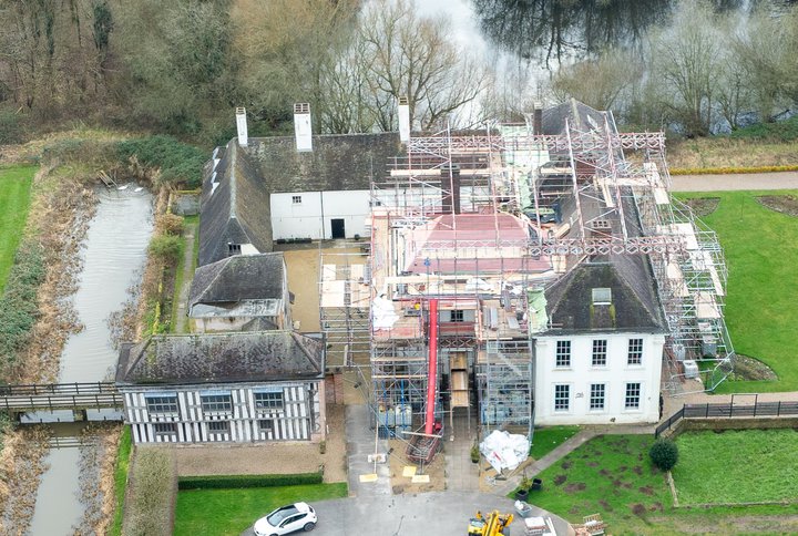 Tamworth Scaffolding: MIDDLETON HALL LICHFIELD